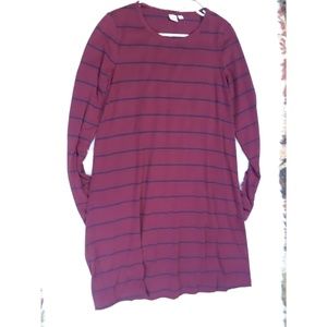 GAP stripped Burgandi dress